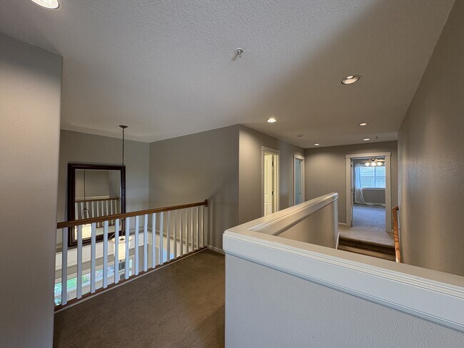 Building Photo - 10630 SW Kable St