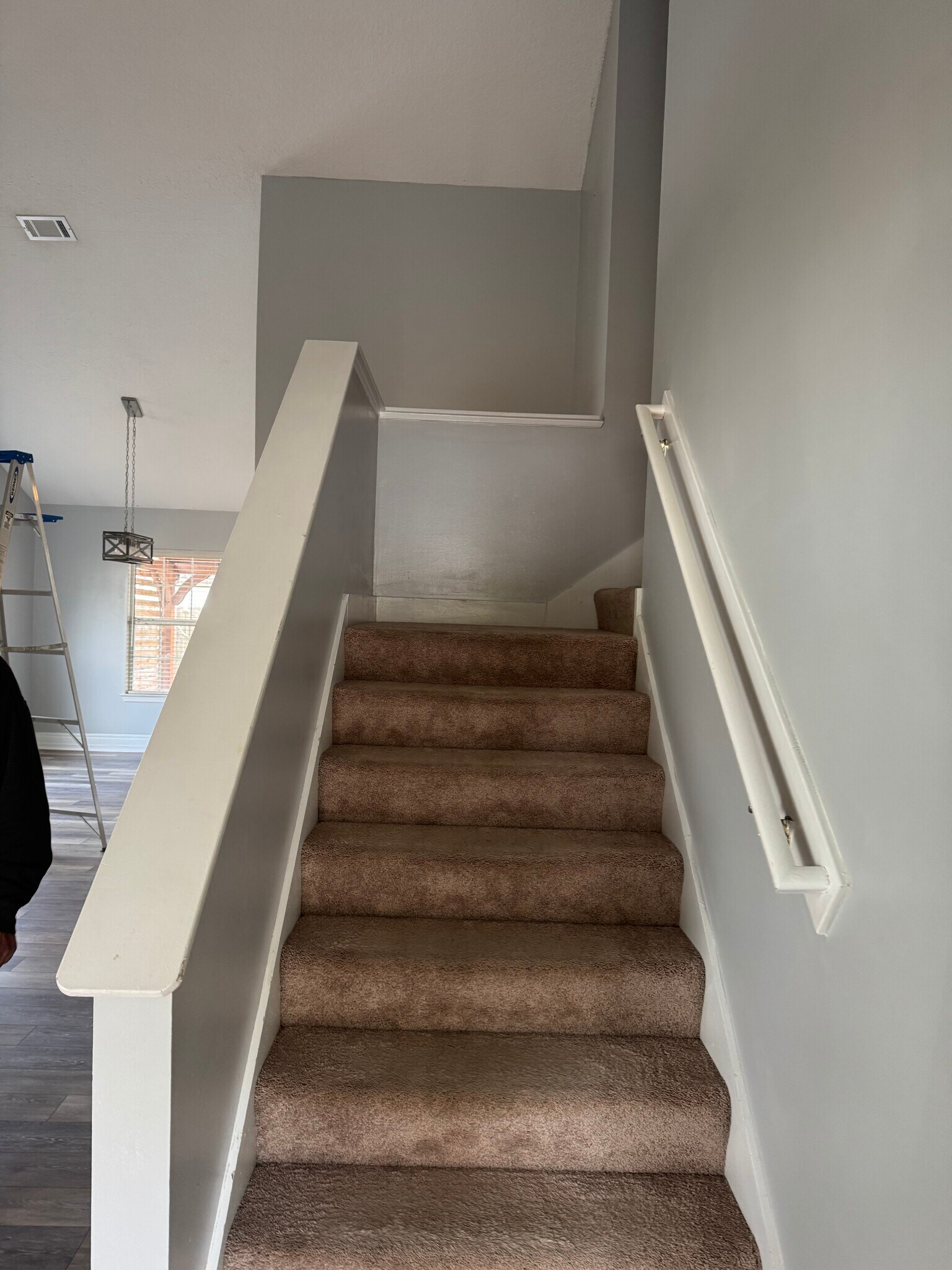 Building Photo - 407 Royal Pines Way