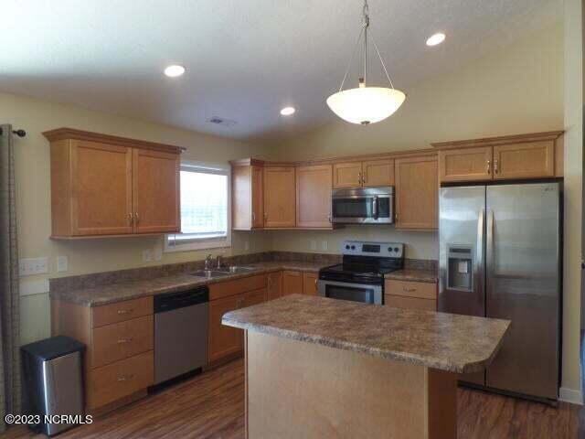 Building Photo - 101 Rustic Dr