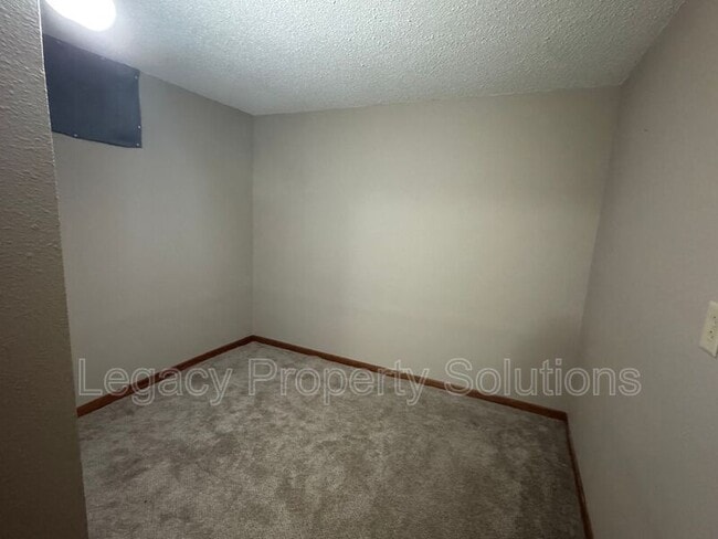 Building Photo - 1046 N 29th St