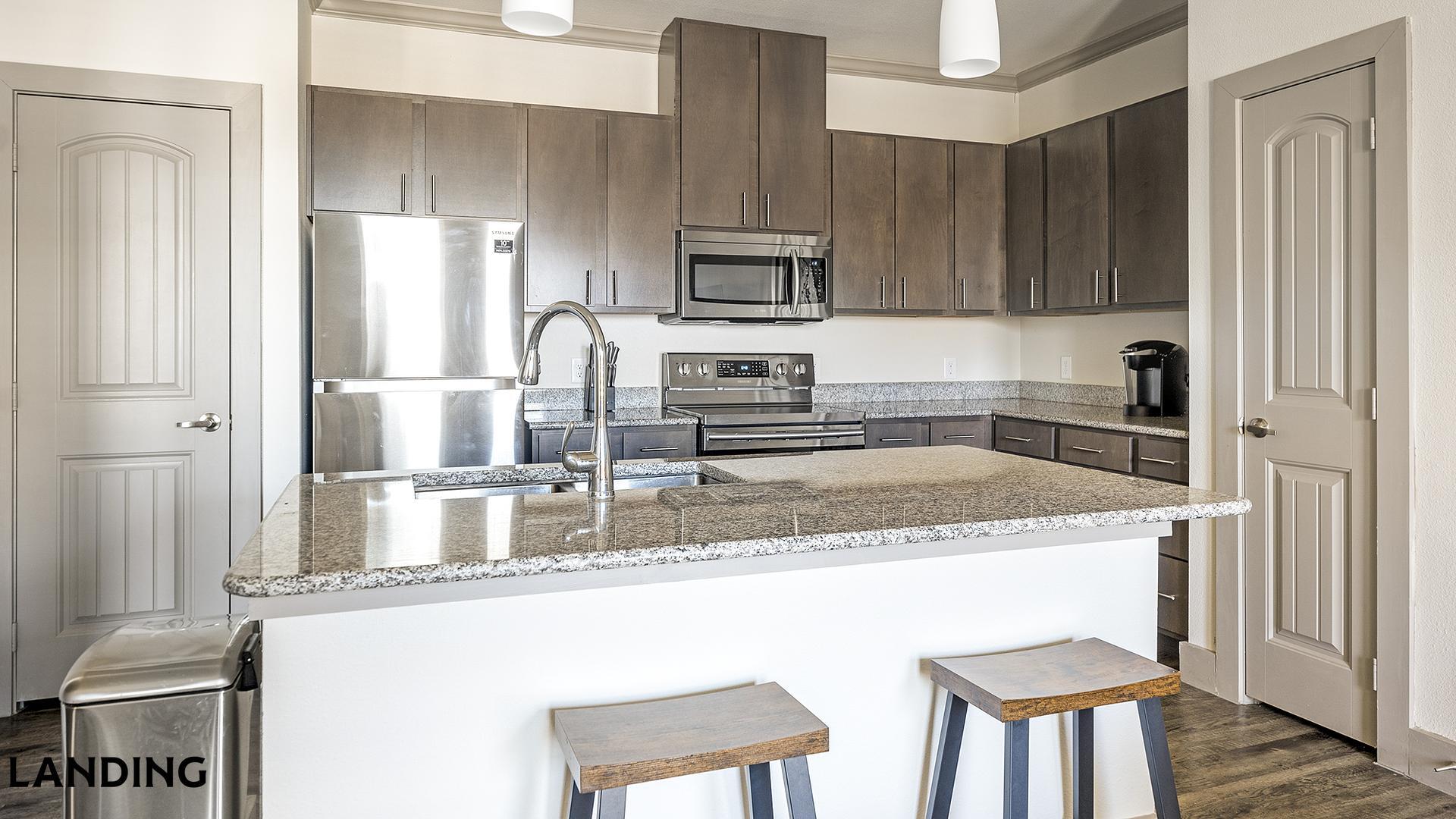 Building Photo - 12500 Shadowglen Trce