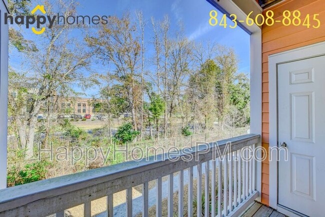 Building Photo - 2223 Chatelain Way