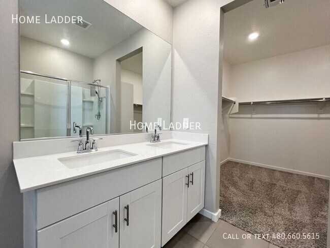 Building Photo - 41645 W Driftwood Ln