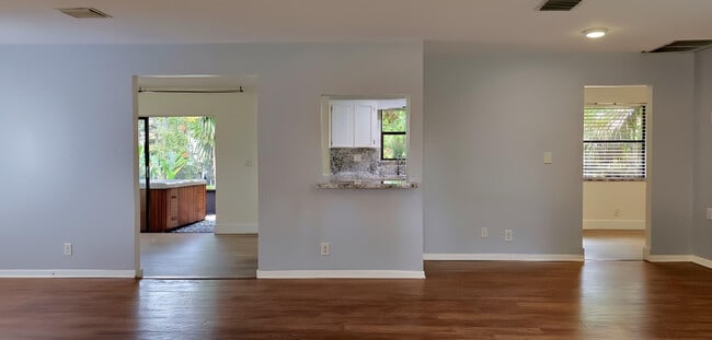 Building Photo - 10188 SW 53rd Ct