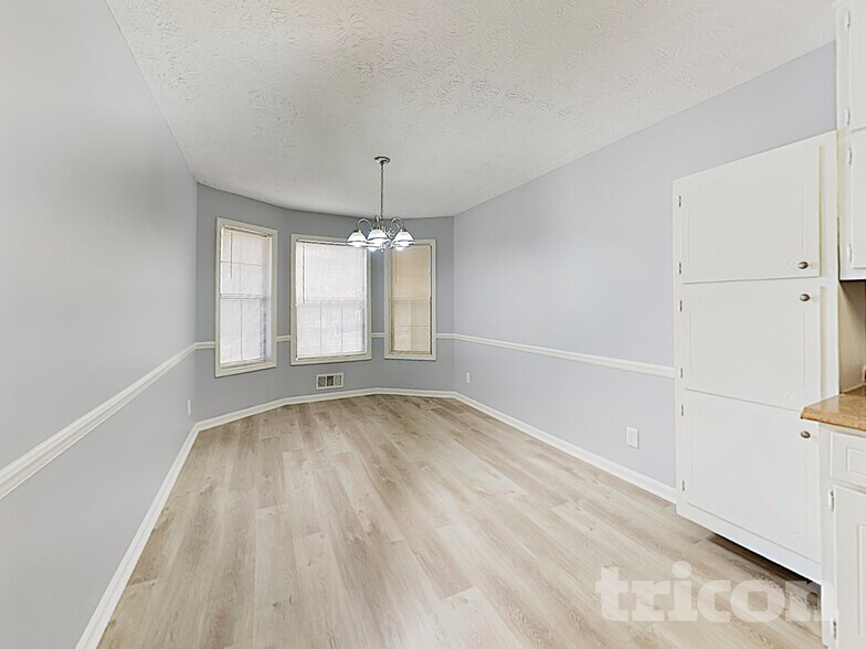 Building Photo - 110 Springvalley Way