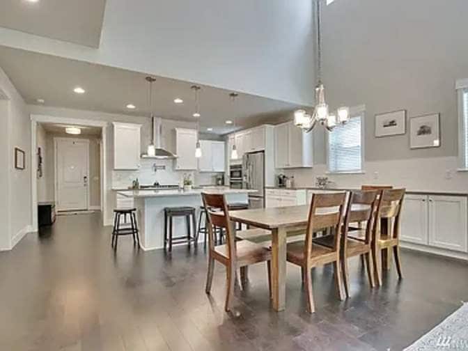 Building Photo - 317 Field Pl SE