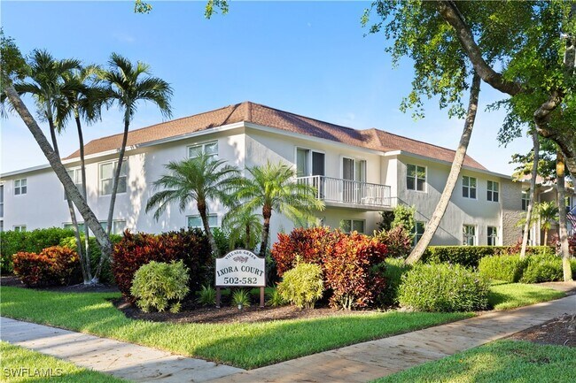 Building Photo - 578 Broad Ave S