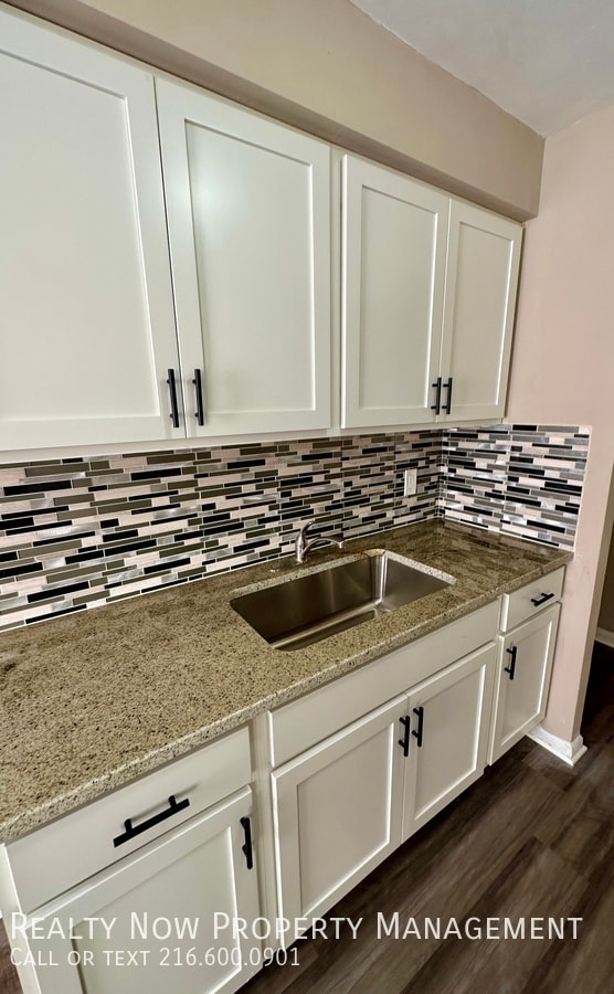 Building Photo - 2817 Noble Rd