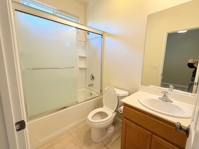 Building Photo - 2366 Delgado Pl