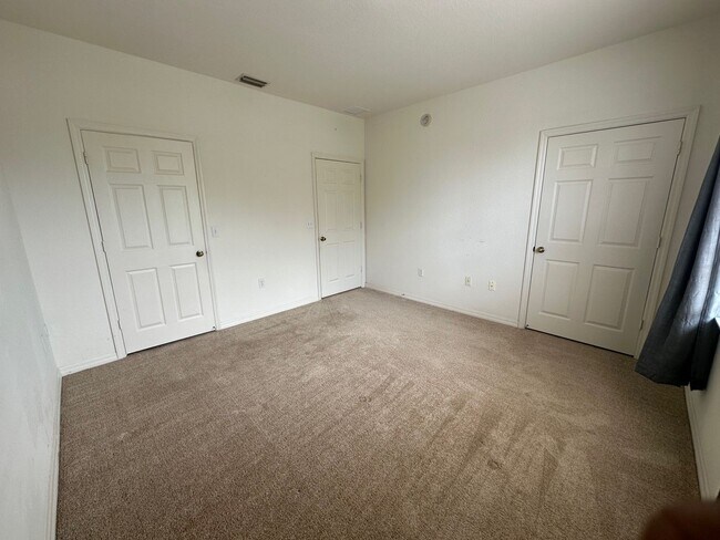 Building Photo - Palm Estates 1/1