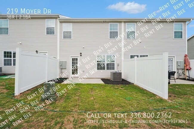Building Photo - 219 Moyer Dr