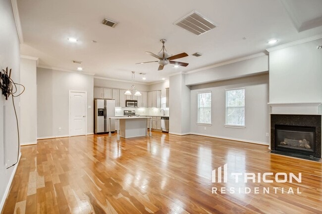 Building Photo - 5407 Kansas St