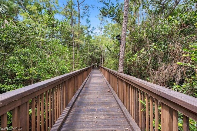 Building Photo - 12850 Carrington Cir