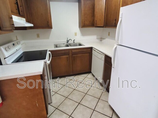 Building Photo - 3025 16th St