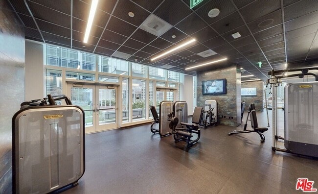 Building Photo - 877 Francisco St