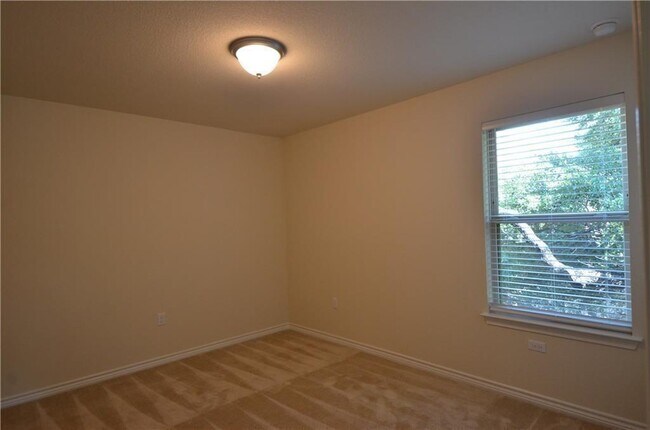 Building Photo - 9000 Gage Dr