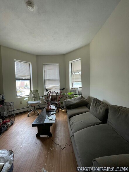 Building Photo - 59 S Huntington Ave