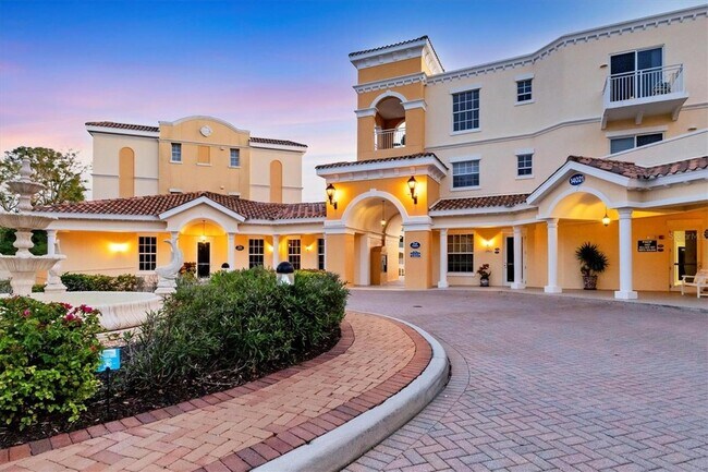 Building Photo - 14041 Bellagio Way