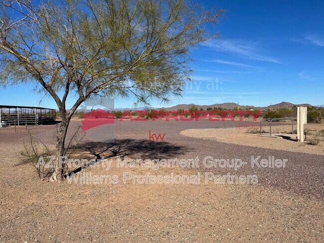 Building Photo - 28840 N 168th Ave