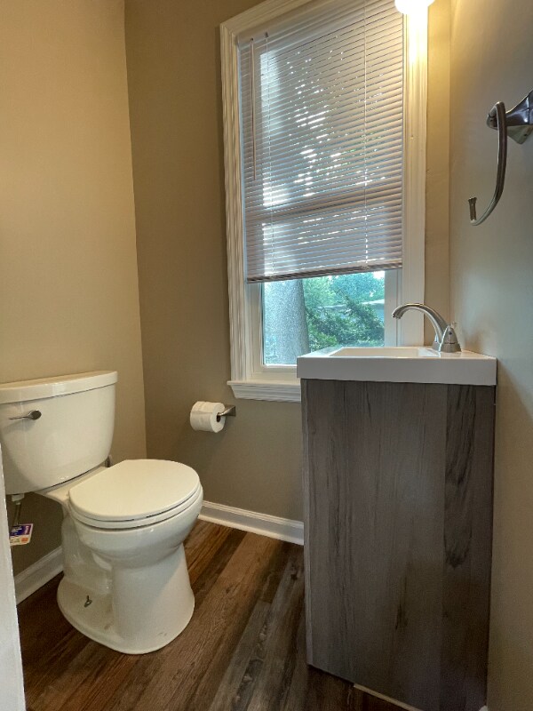 Building Photo - 808 Belmont Ave