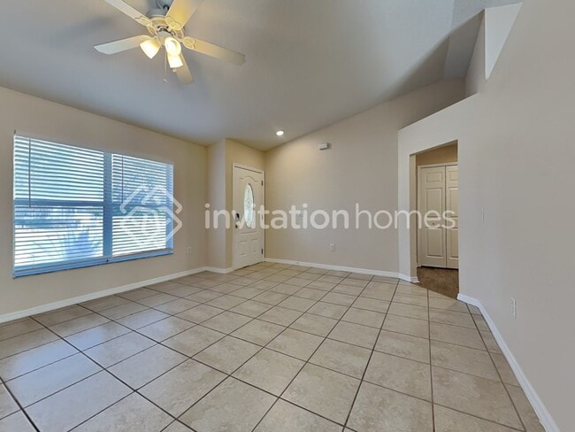 Building Photo - 518 Stephenson Ave