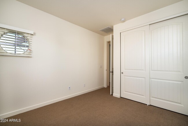 Building Photo - 4015 S Pecan Dr