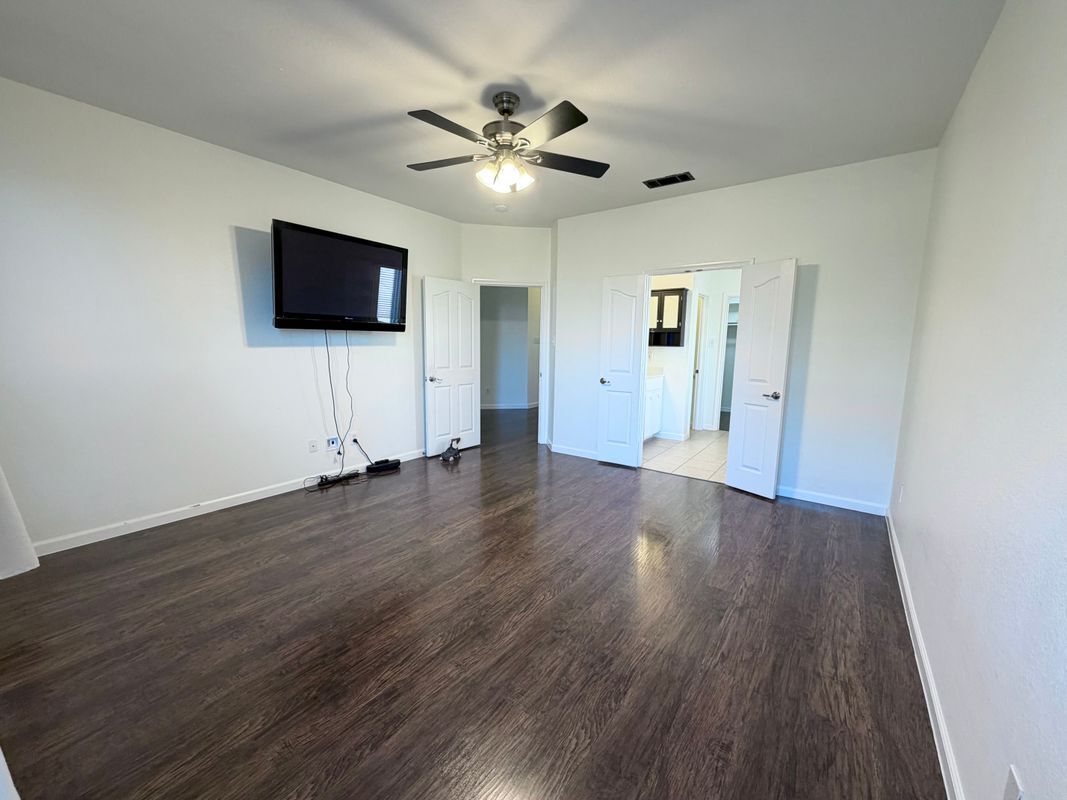 Building Photo - 3917 Old Richwood Ln