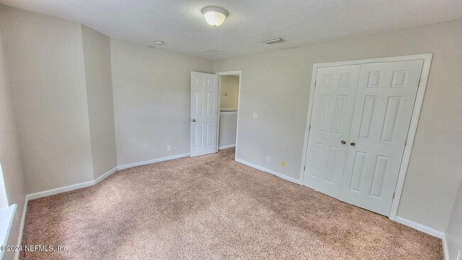 Building Photo - 7131 Rampart Ridge Cir W