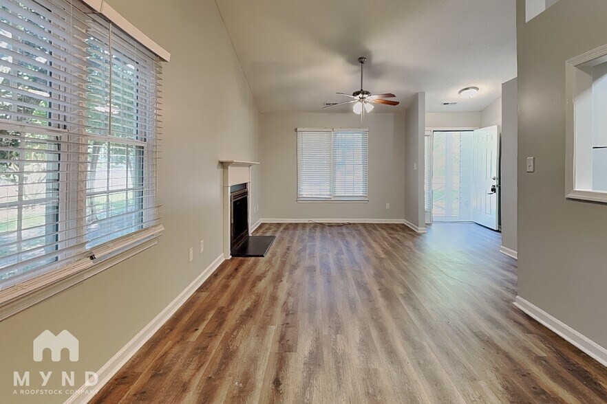 Building Photo - 409 Crosspine Dr