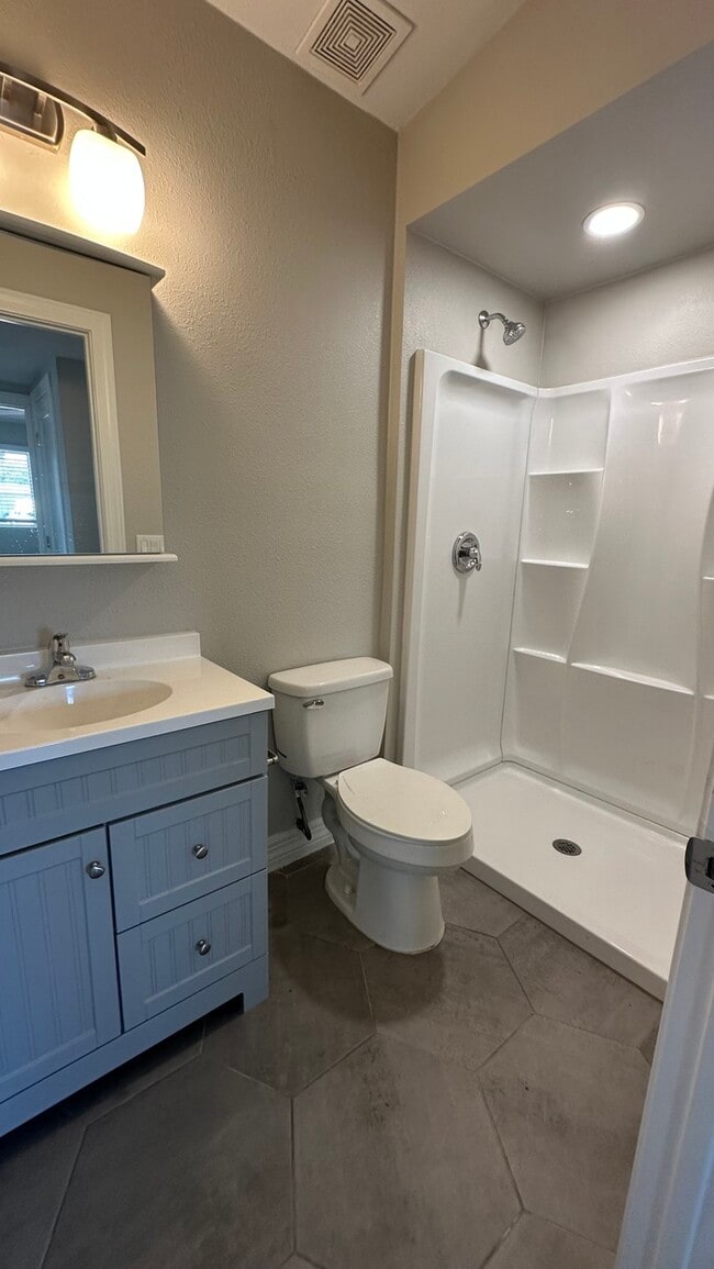 Building Photo - Central Tempe 3br