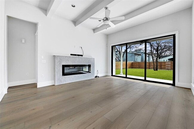 Building Photo - 1815 W 38th St