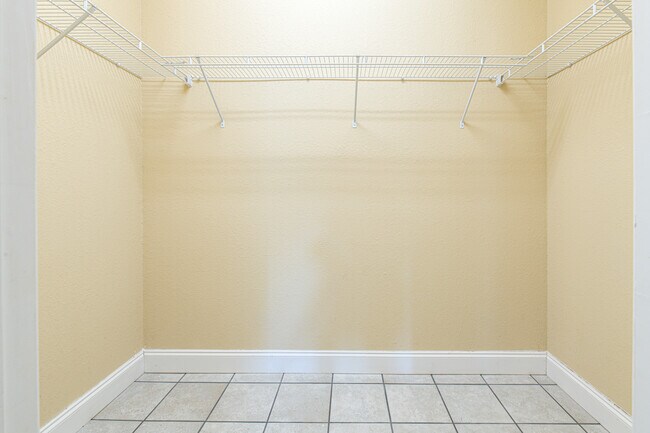 Building Photo - 7211 Remagen Ln