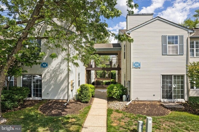 Building Photo - 4300 Dearborn Cir