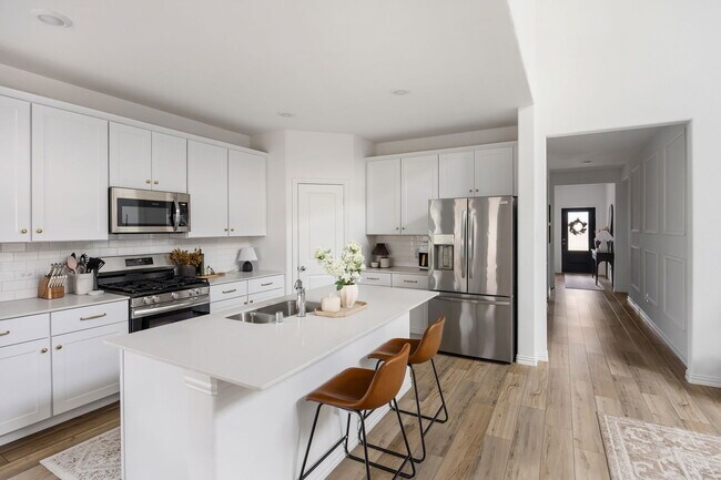 Building Photo - 10016 Thornapple Rd