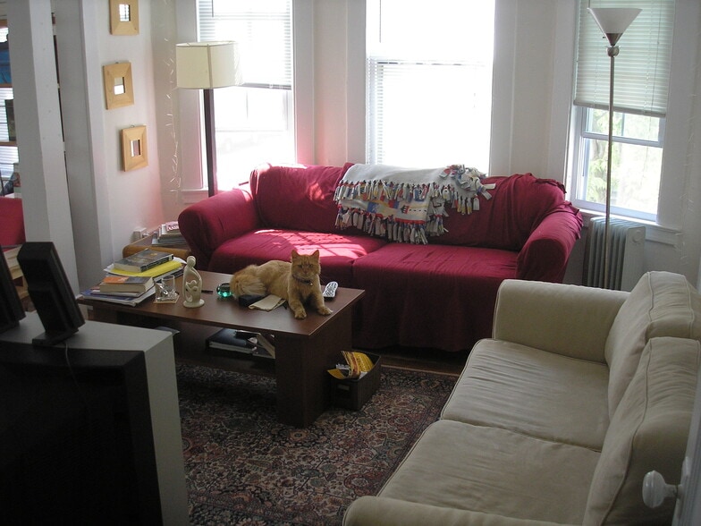 Building Photo - 161 Nicoll St