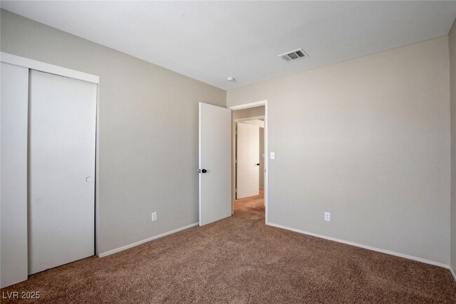 Building Photo - 9037 Trumpet Ct