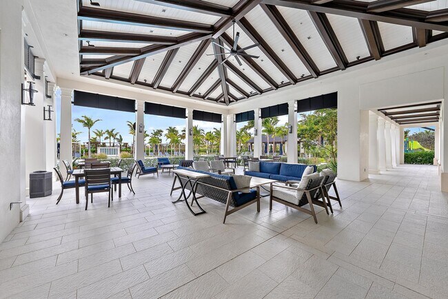 Building Photo - 10720 Northbrook Cir