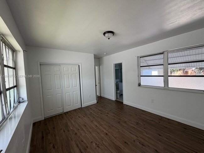 Building Photo - 890 NW 55th St