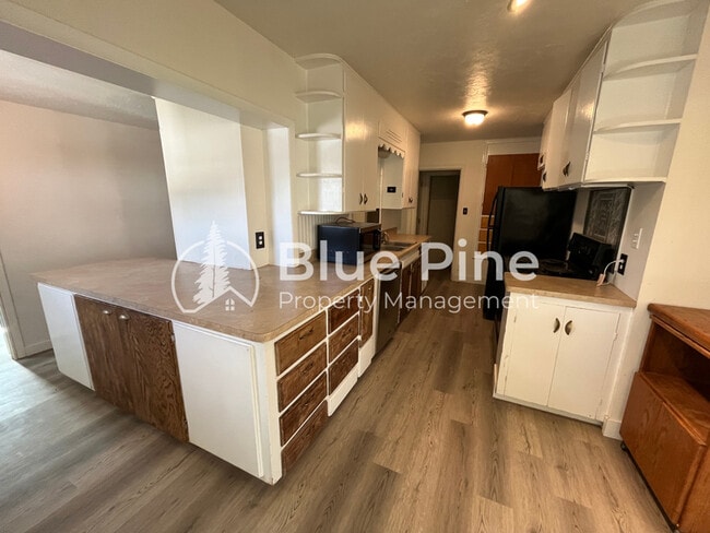 Building Photo - 108 Horrocks Dr