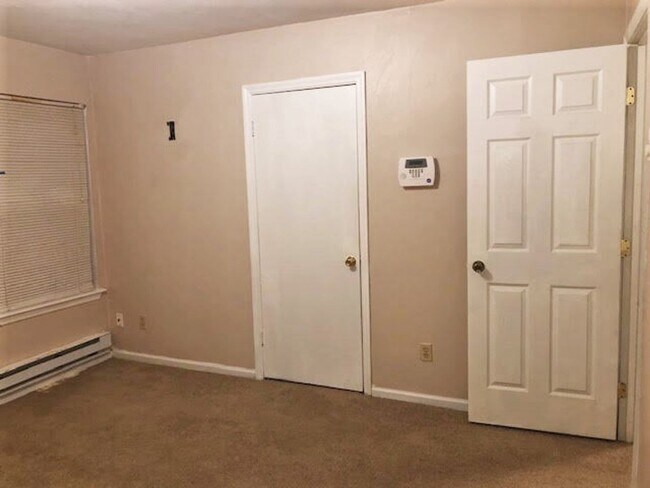 Building Photo - 2 BED DUPLEX