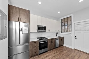 Building Photo - 2989 N Lawndale Ave