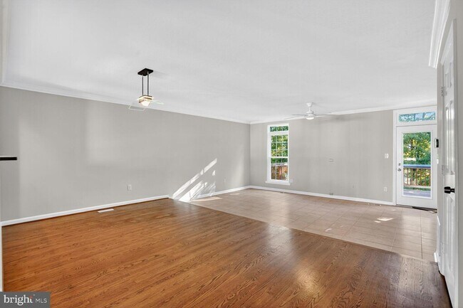 Building Photo - 6836 Kerrywood Cir