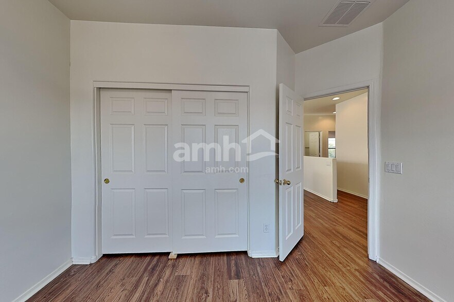 Building Photo - 17646 W Bridger St
