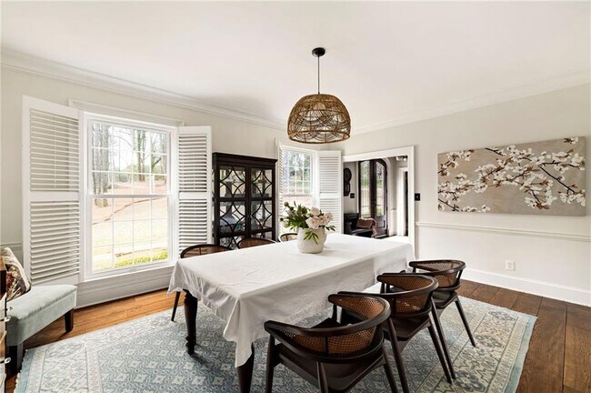 Building Photo - 2270 Emerald Dr