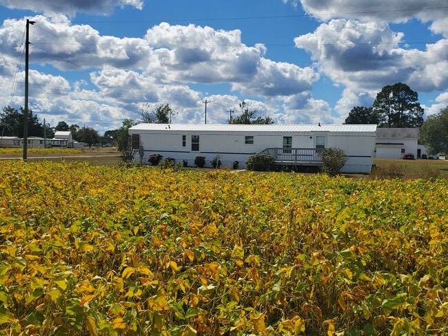 Building Photo - 2379 US Hwy 13 S