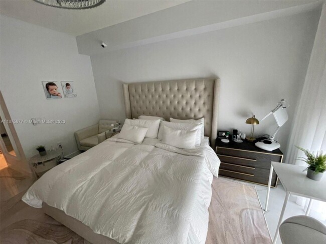 Building Photo - 330 Sunny Isles Blvd