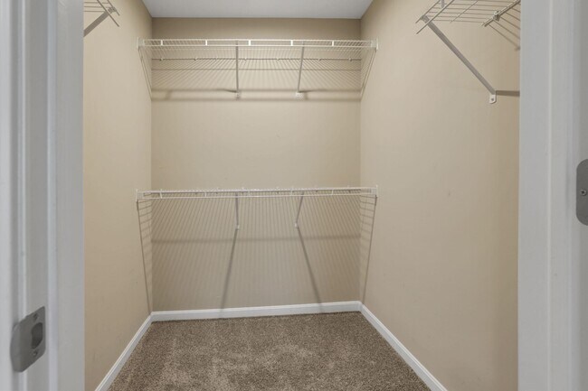 Building Photo - 7449 Sugarbark Dr