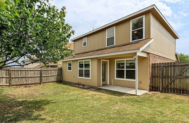 Building Photo - Two story updated home in Killeen Tx