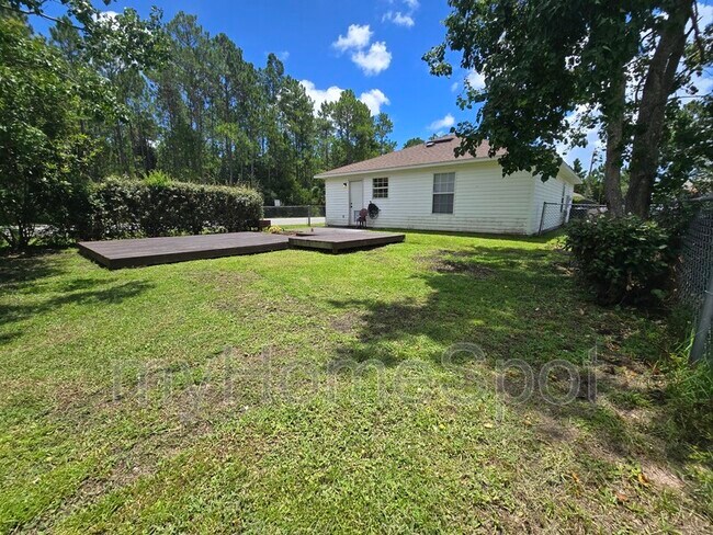 Building Photo - 8900 Forest Oak Dr
