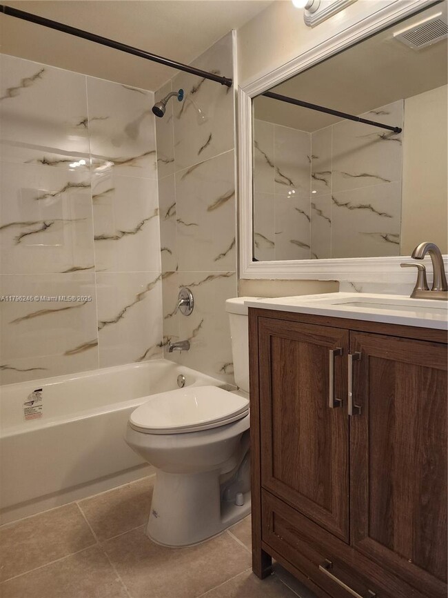 Building Photo - 2148 White Pine Cir